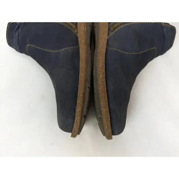 Born Wynter Comfort 8.5 Shoes Blue Suede Leather Ankle Bootie Side Zip Moccasins