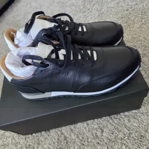 BOSS Men's Black Sneakers US 8