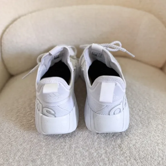 Brand new never worn men’s all white adidas Kaptir 3.0 Shoes