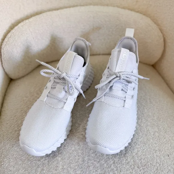 Brand new never worn men’s all white adidas Kaptir 3.0 Shoes