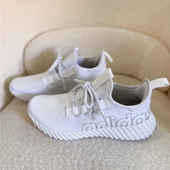 Brand new never worn men’s all white adidas Kaptir 3.0 Shoes