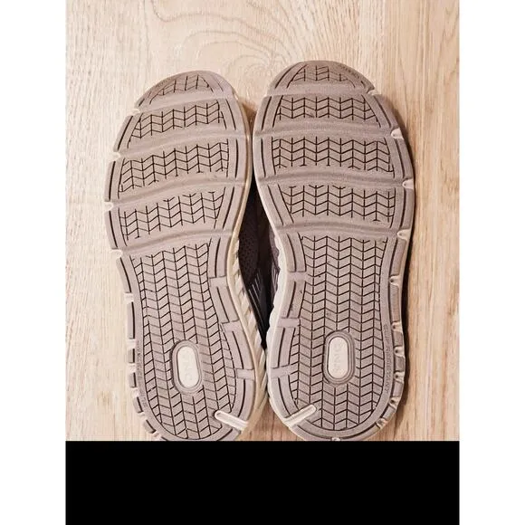 Brooks Addiction Walker Suede Women 7 B Shoe Walking Comfort Gray Alloy Oyster