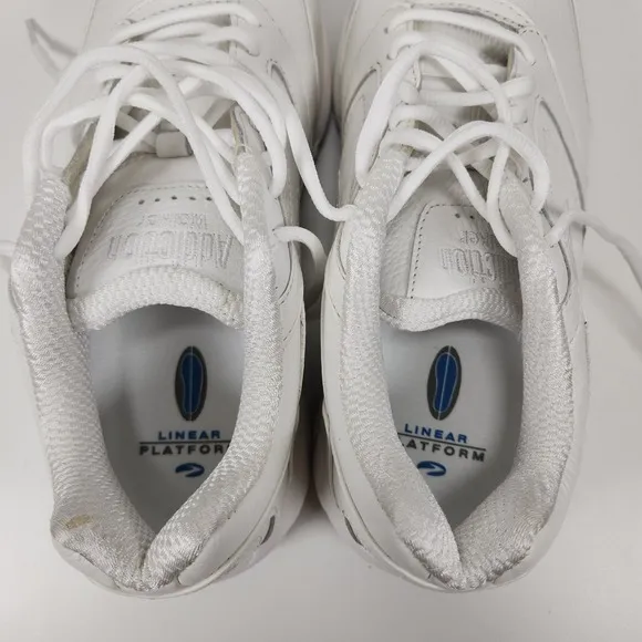 Brooks Addiction Walker White Walking Shoes Men's 9.5 4E Wide 1100394E111 NIB