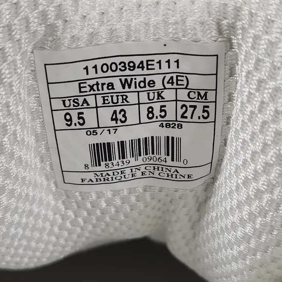 Brooks Addiction Walker White Walking Shoes Men's 9.5 4E Wide 1100394E111 NIB