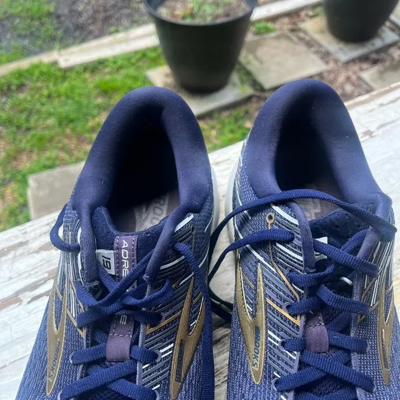 Brooks Adrenaline 19 Running Shoes