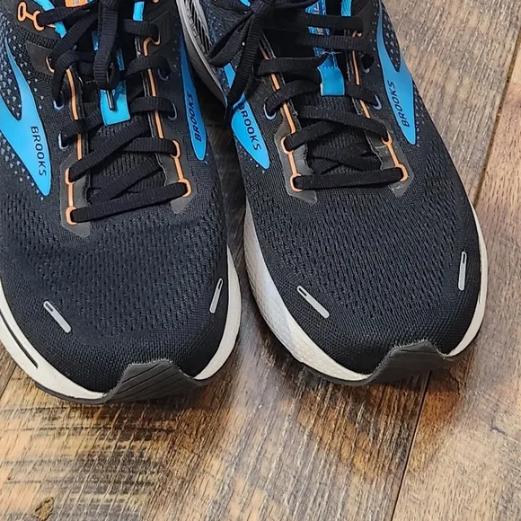 Brooks Adrenaline GTS 22 Running Shoes Men's size 11.5 Trainers Walking Workout