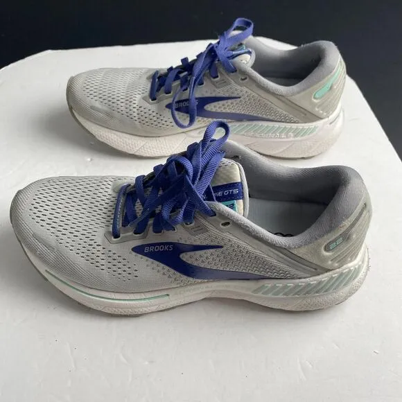 Brooks Adrenaline GTS 22 Women's Size 10 2A Running Shoes Gray