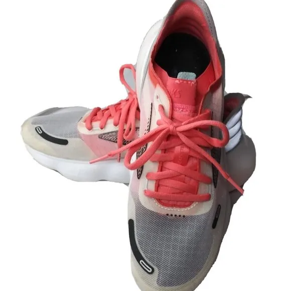 Brooks  Aurora-BL Running Shoes Womens Size 9  Grey~Coral