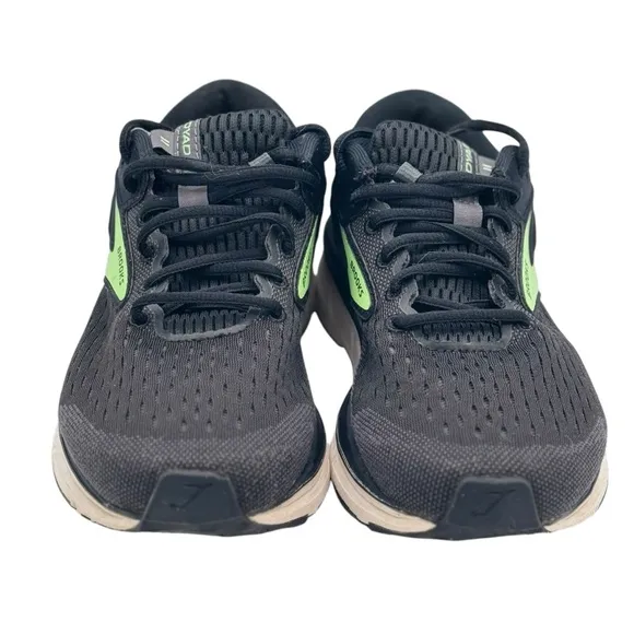 BROOKS Dyad 11 Running Shoe | US 8 Wide