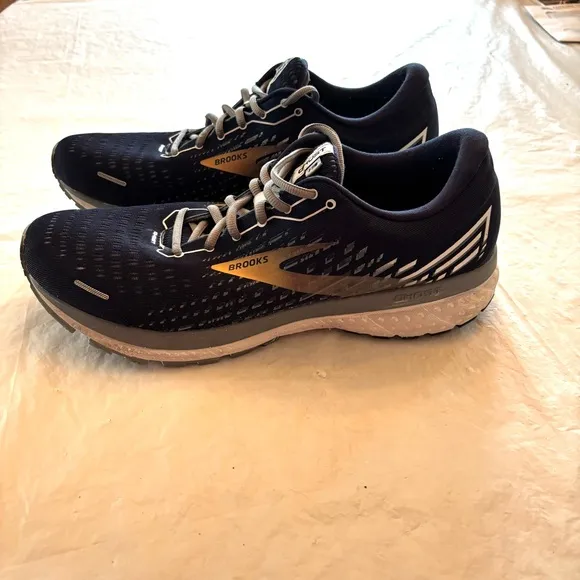 Brooks Ghost 13 Men's Running Shoes - Black and Gold SZ 13 Worn 1X
