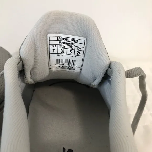 Brooks Ghost 14 Gray Running ShoeSz 7