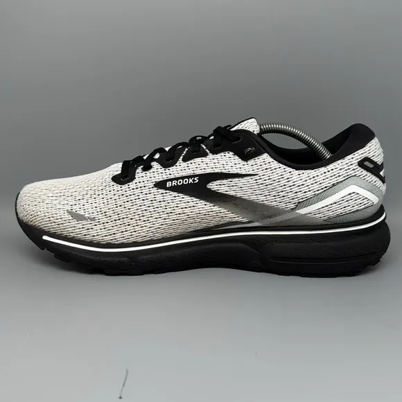 Brooks Ghost 15 White Black Running Shoes 1103931D121 Men's Sz 12 EU 46