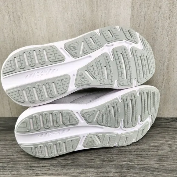 Brooks Ghost Max Size 11 Mens White Oyster Metallic Silver Running Shoes