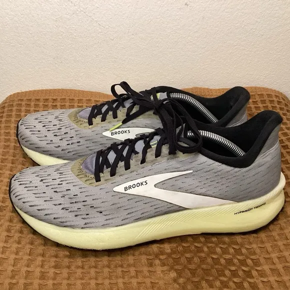 Brooks Hyperion Tempo Running Shoes Mens US Size 11.5 Gray Yellow Medium