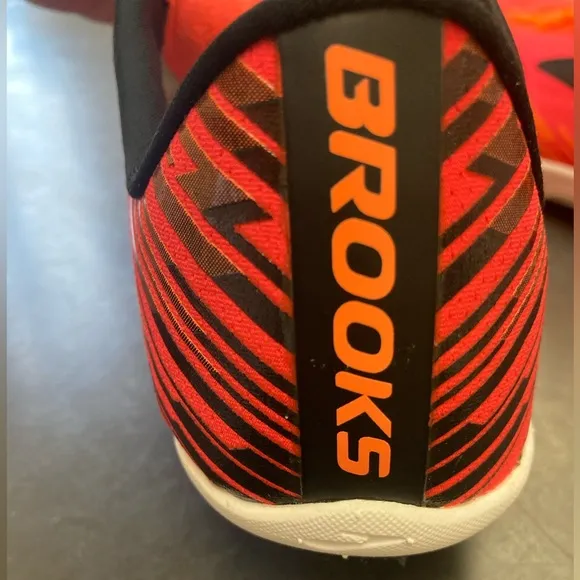 Brooks Mach 18 running shoes with spikes