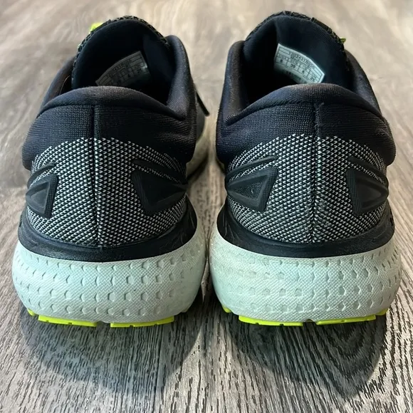 Brooks Shoes Black Running Shoes Glycerin 19 Size 8 Athletic Womens Sneakers