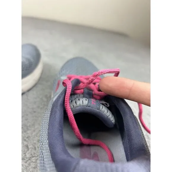 Brooks Trace‎ 1 Women's Size 9.5 Gray/Night Shadow/Raspberry