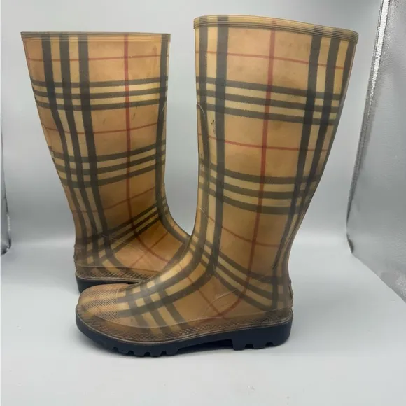 BURBERRY Haymarket Rain Boots Plaid Checkered Pattern Women Size 6