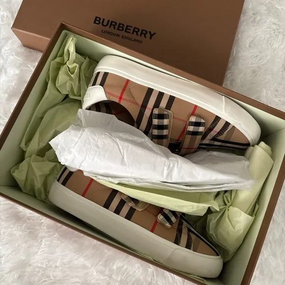 Burberry sneakers for kids