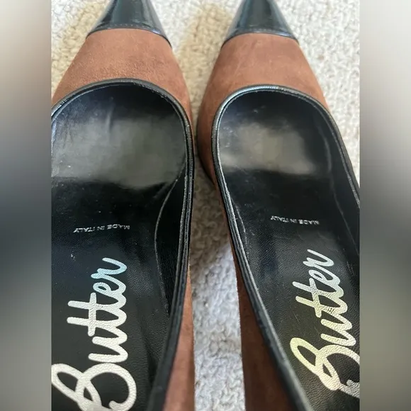 Butter Suede Pointed Toe Colorblock Pump Black Brown Size 4 1/2 Italy