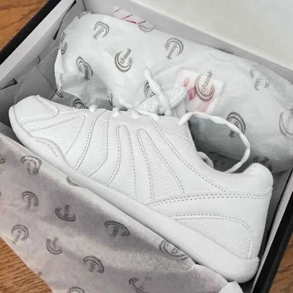 Chasse White cheerleading sneakers shoes size 6 Brand new