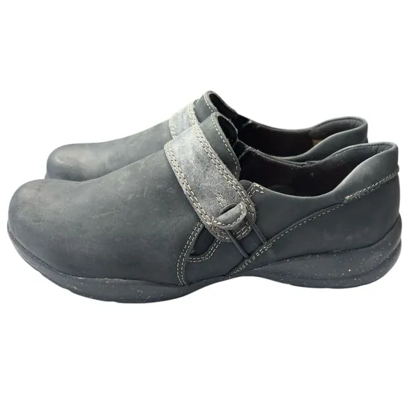 CLARKS COLLECTION Women's Roseville Slip-On Comfort Shoe Size 8.5 Black Leather