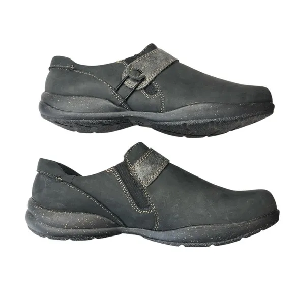 CLARKS COLLECTION Women's Roseville Slip-On Comfort Shoe Size 8.5 Black Leather