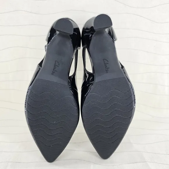 Clarks Womens Kataleyna Rae Black Pointed Toe Buckle Cut Out Patent Heels Size 7