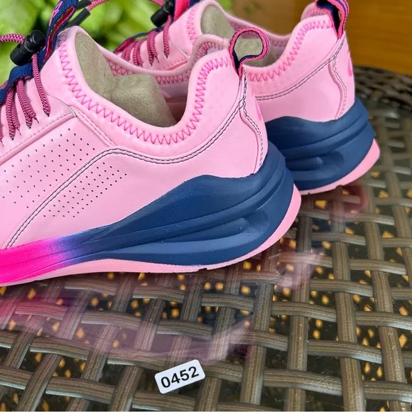 Clove Classic Shoes Women’s Sneakers Hot Pink 7 Work Nursing Running Walking