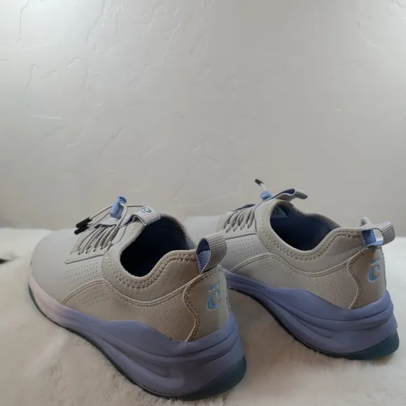 Clove Grey Matter Sneakers Women’s 8 – Healthcare Work Shoes for Nurses &amp; More
