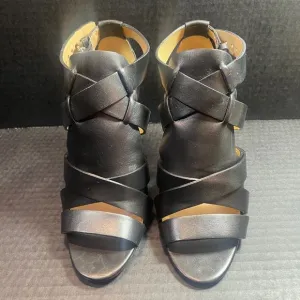 COACH STRAPPY LEATHER 3” HEELS 5.5M NEAR PERFECT