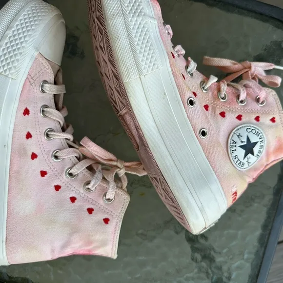 Converse Valentine Hearts All Star Chuck Taylor Hi Top Platform Sneaker 4.5 RARE