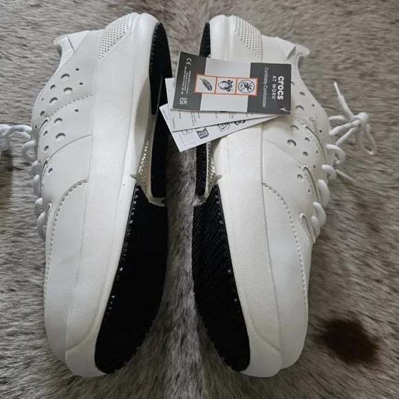 Crocs On The Clock Men's Sneaker Slip Resistant Work Shoes White NEW