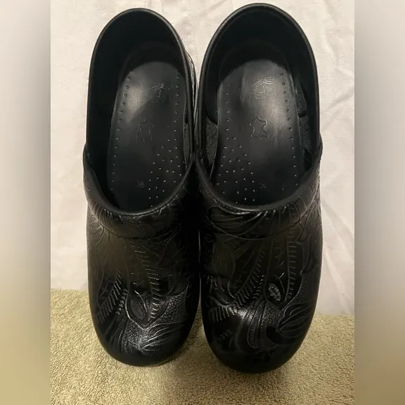 Dansko Professional Clogs Black Tooled Womens Euro Size 36 US 5.5 VGUC