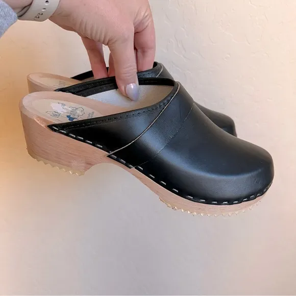 Dola Clogs Classic Black Leather Clogs Swedish shoes shoe size 42