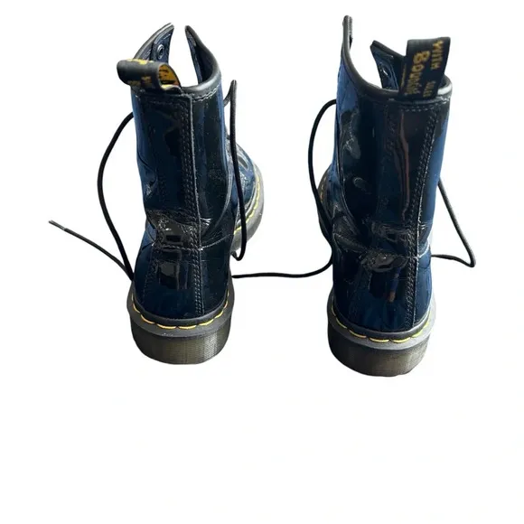 Dr. Martens 1460 Women’s Patent Leather Lace Up Boots in Black Size 7