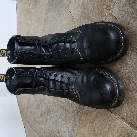 Dr. Martens Safety Boot Black Need Insoles