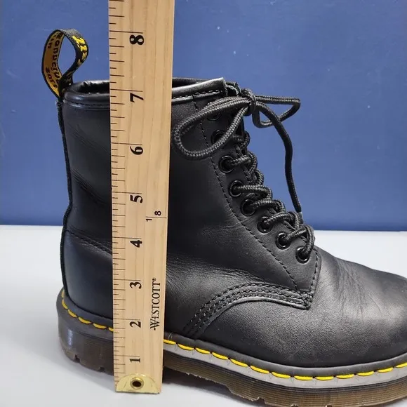 Dr Martens Safety Boots Unisex 5M/6W Black Slip Resistant Round Toe Lace Up EUC