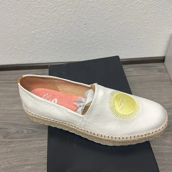 Dr. Scholl's Women's Sunray Pointed Toe Flat