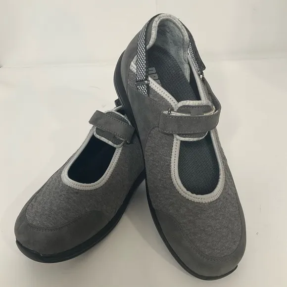 Drew Women’s Buttercup Grey Combo Orthopedic Self Adhesive Strap Comfy Shoes 9.5