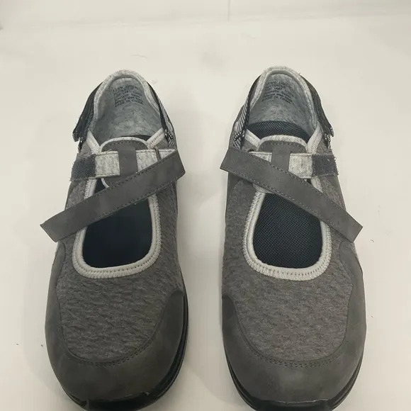 Drew Women’s Buttercup Grey Combo Orthopedic Self Adhesive Strap Comfy Shoes 9.5