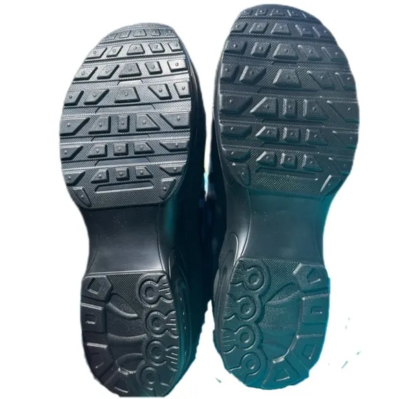 DYKHMILY Steel Toe Sneakers for Men