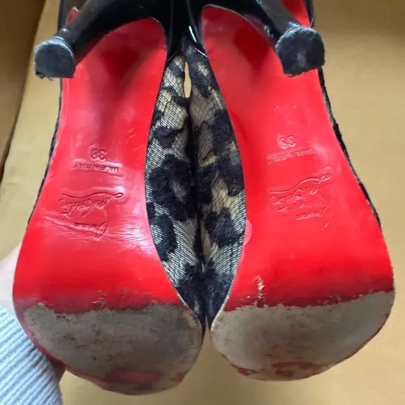 Elegant Black Lace Peep-Toe Heels