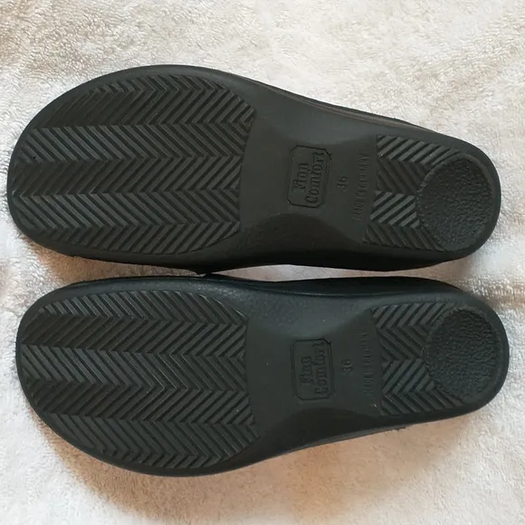 German Made Finn Comfort Jamaika Black Leather Sandal EU 36 US 5, MSRP $224