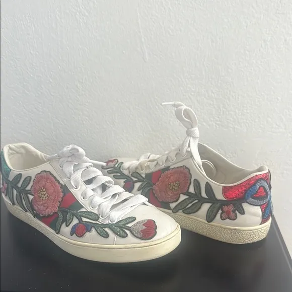 Gucci Floral Embroidered Women's Sneakers