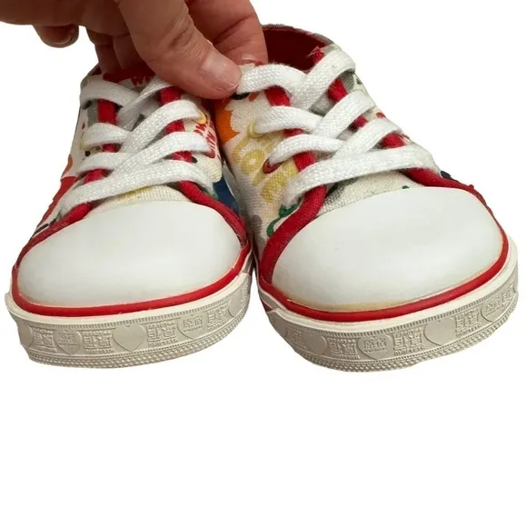 Harajuku Lovers kids toddlers Size 6 Sneakers Multicolor