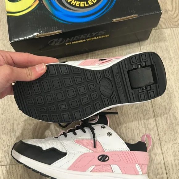 Heelys Pink and Black Roller Shoes