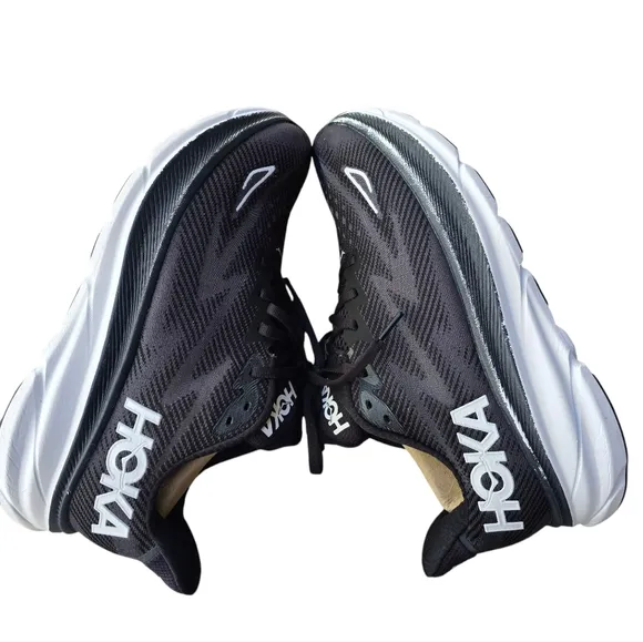 Hoka Clifton 9, Black/White Mesh, Mens Size 9.5D (Wide)