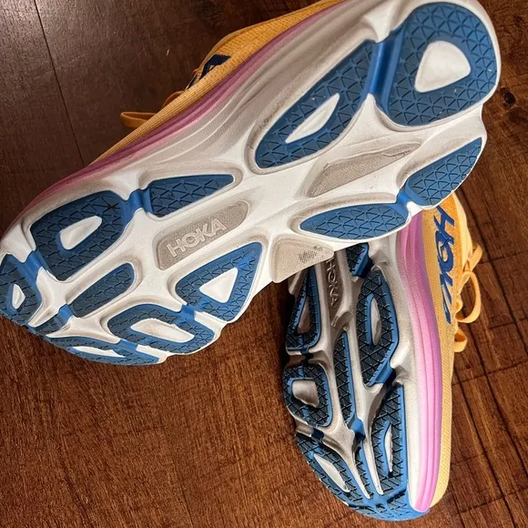 Hoka ONE ONE BODI 8 Orange and Purple women’s Running Shoes size 6