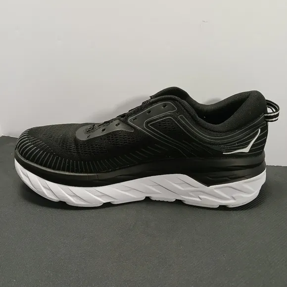 Hoka One One Bondi 7 Running Shoes Black White Men's Size 9